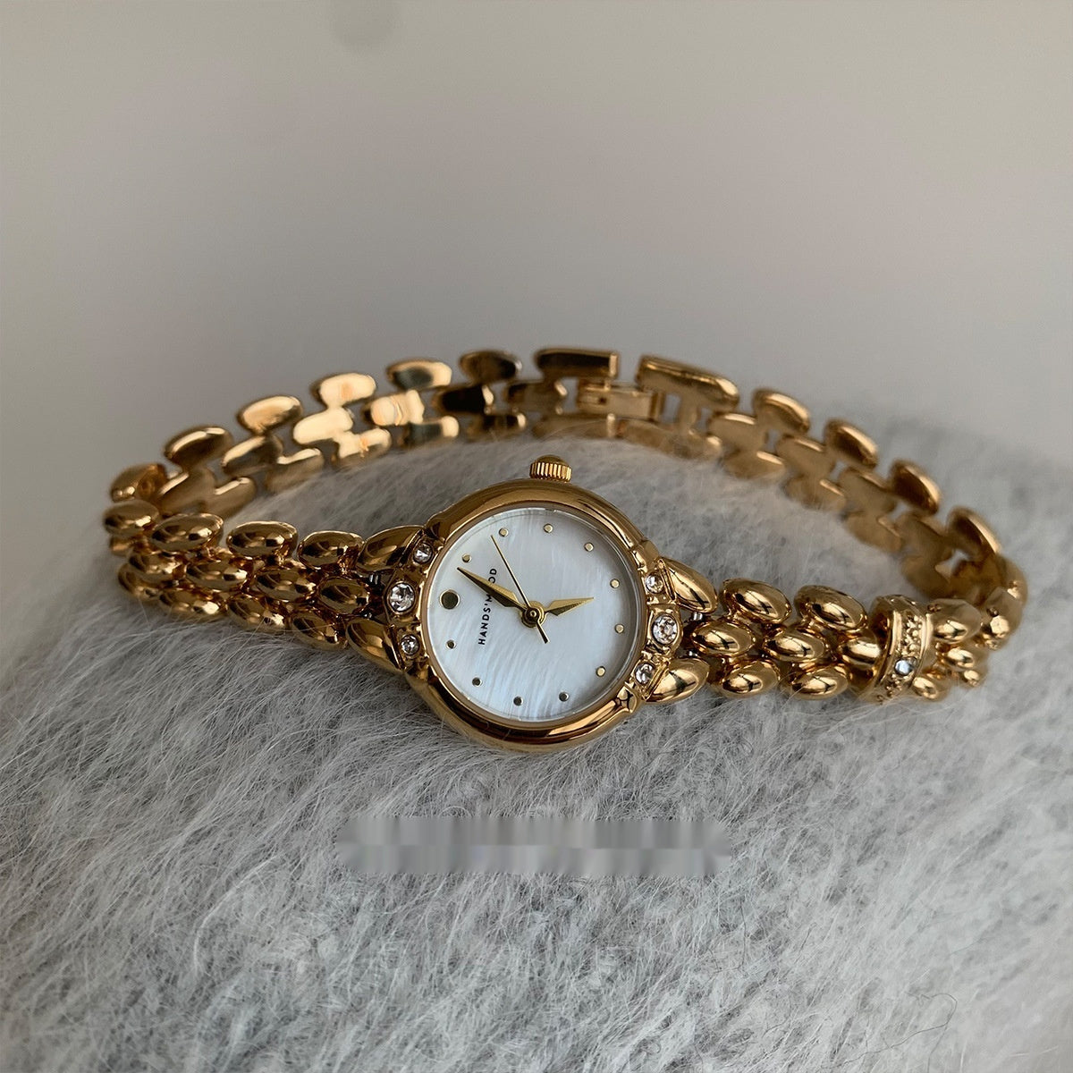Luxury Retro Quartz Watch