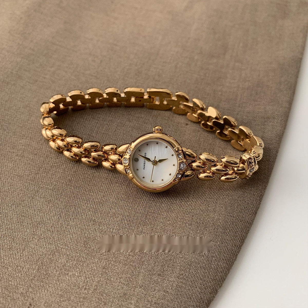Luxury Retro Quartz Watch